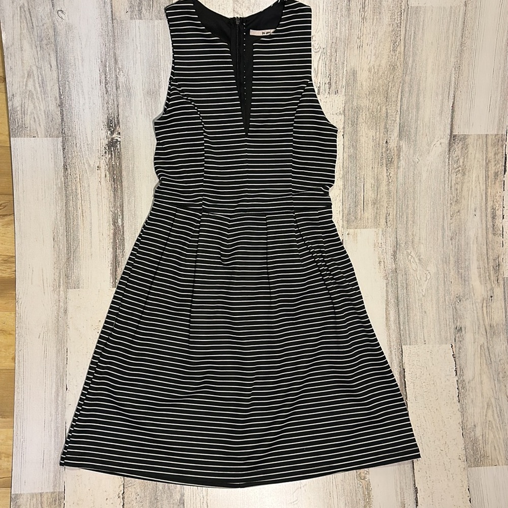 Francesca’s mi a mi short sleeveless dress